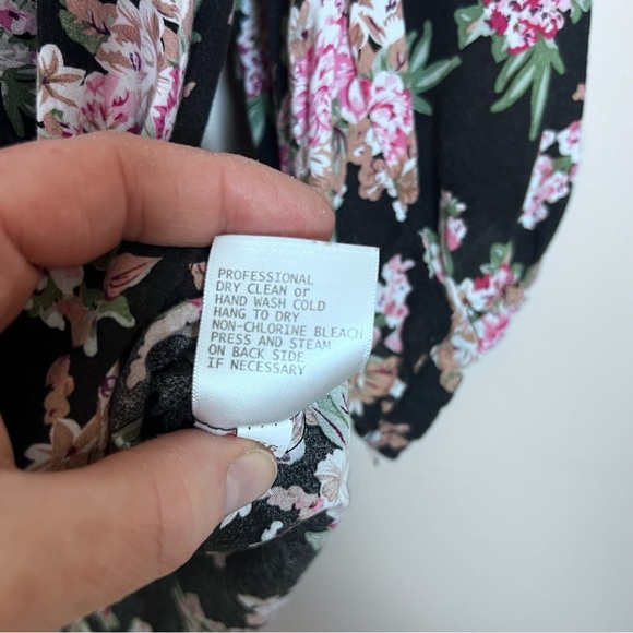 Anthropologie Lucy & Laurel Boho Dainty Floral Blouse Size 2X Feminine Springy - Picture 9 of 9